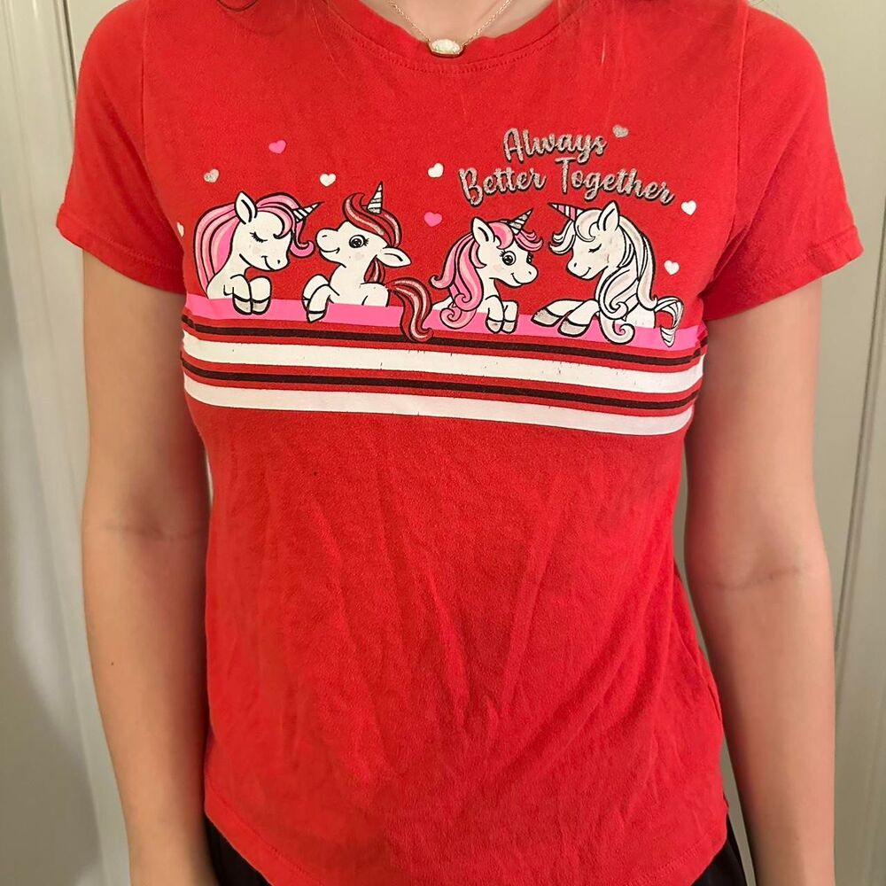 Unbranded Women's Red and White T-shirt